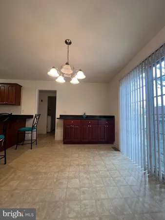 a view of a livingroom with furniture