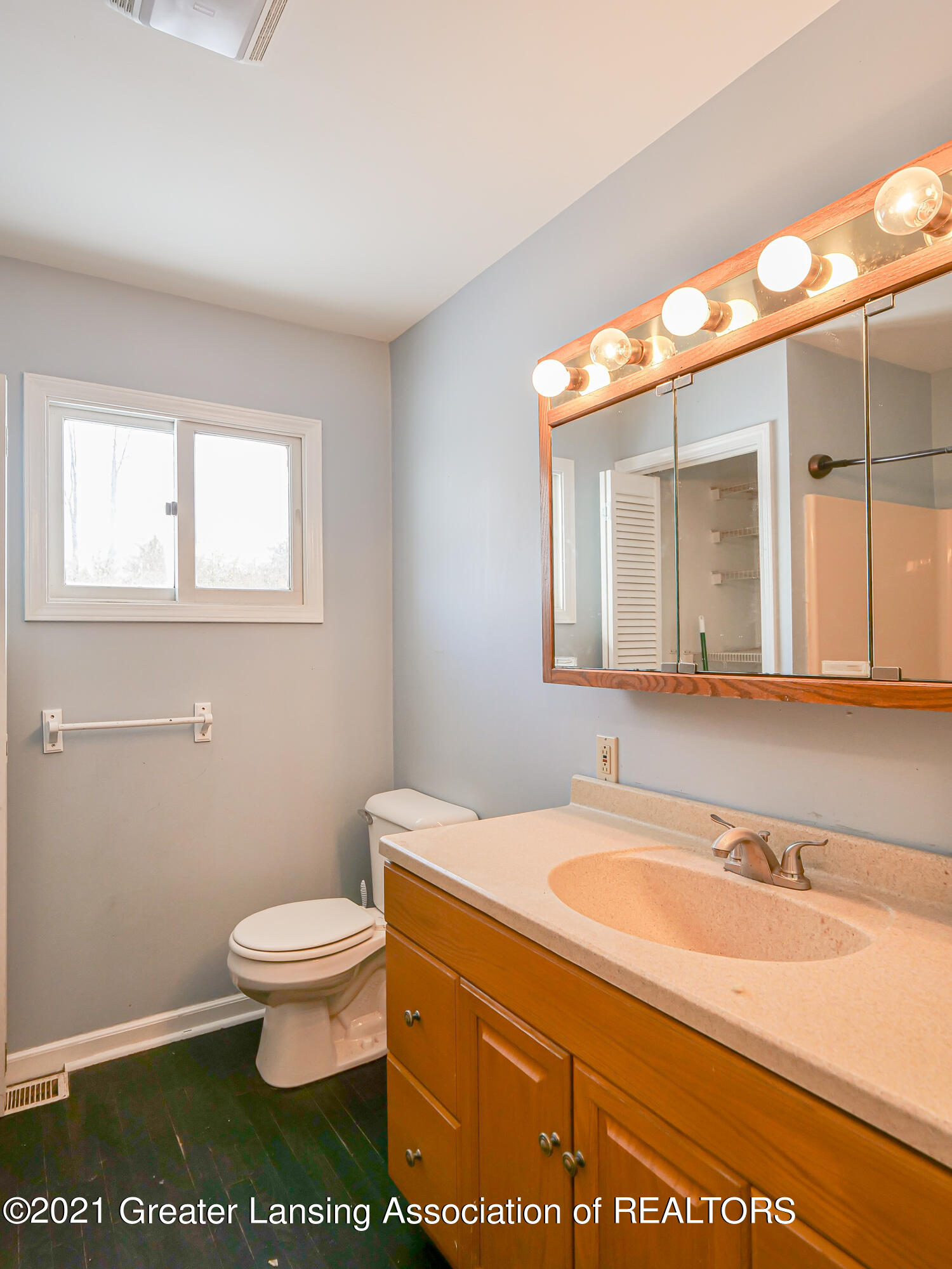 9250 Wolf Lake Road Brooklyn, MI 49230 - Photo 13 of 25 9250_Wolf_Lake_Rd-16