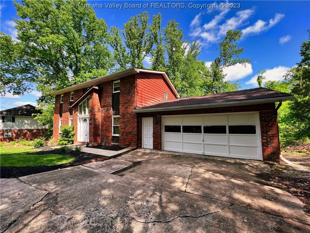 1719 Shadybrook Road Charleston, WV 25314 - Photo 4 of 50 Gallery Image 4
