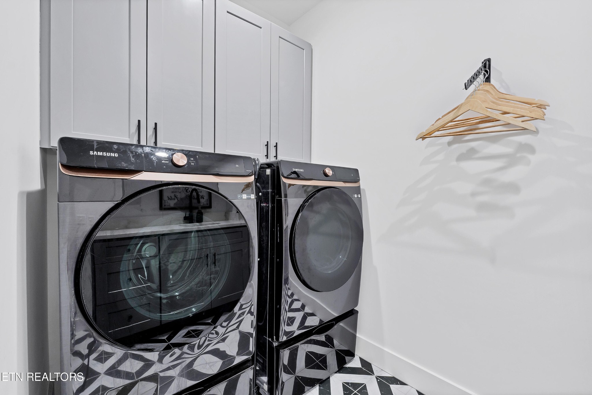 374 Mingo Way Loudon, TN 37774 - Photo 21 of 51 a utility room with dryer and washer