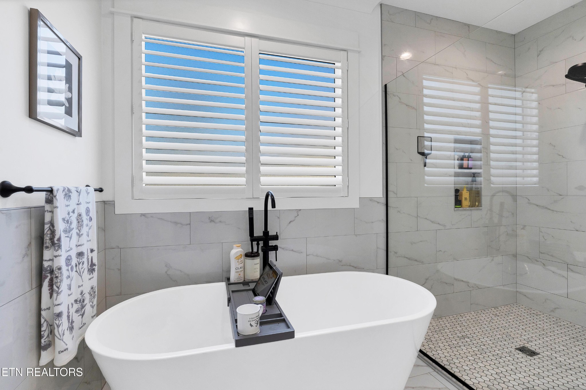 374 Mingo Way Loudon, TN 37774 - Photo 37 of 51 a white bath tub sitting next to a white sink