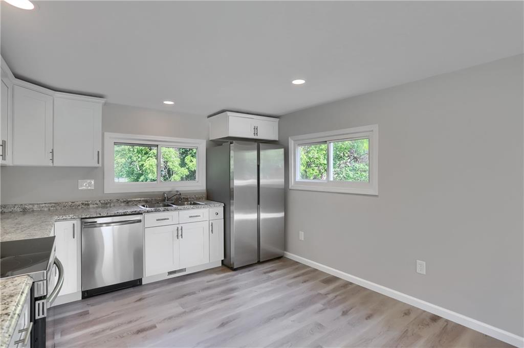227 Country Club Road Washington, PA 15301 - Photo 6 of 32 Gallery Image 6