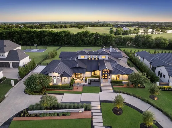 $2,750,000 | 528 Lodge Hill Drive, Heath, TX 75032