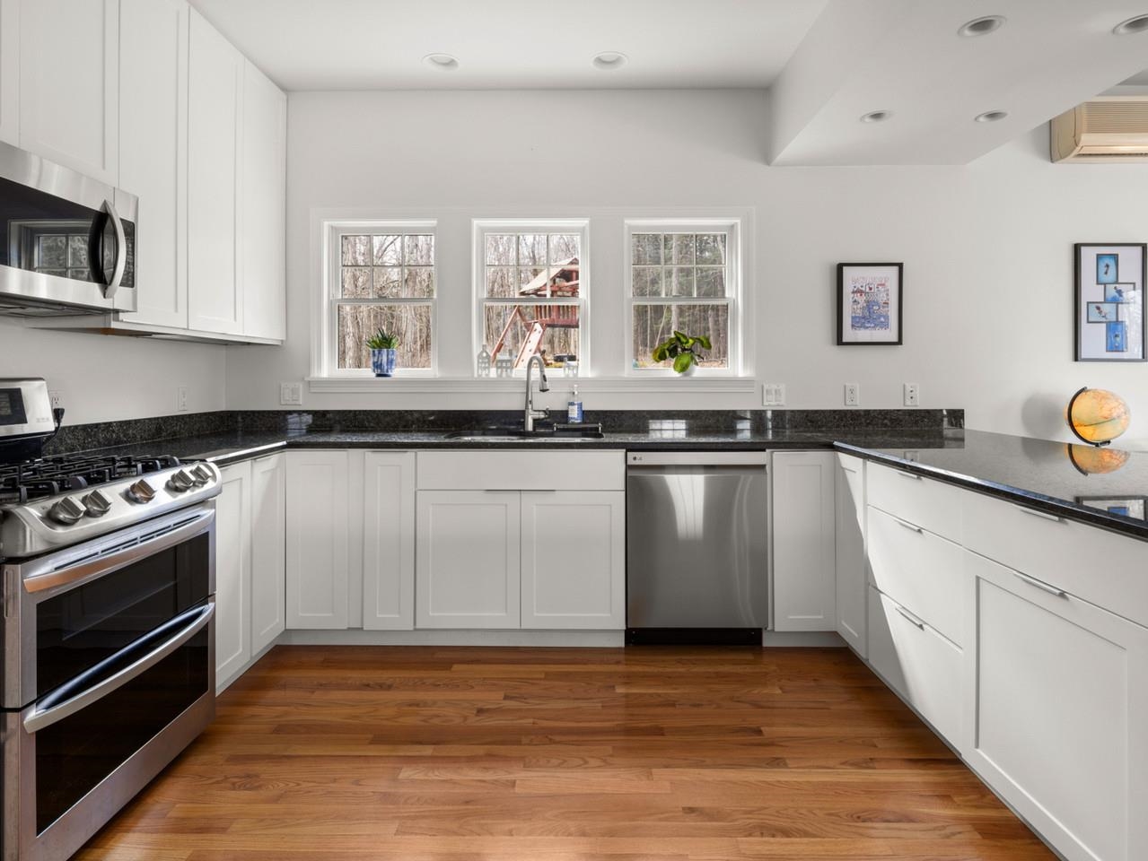 235 Winter Haven Road Shelburne, VT 05482 - Photo 12 of 49