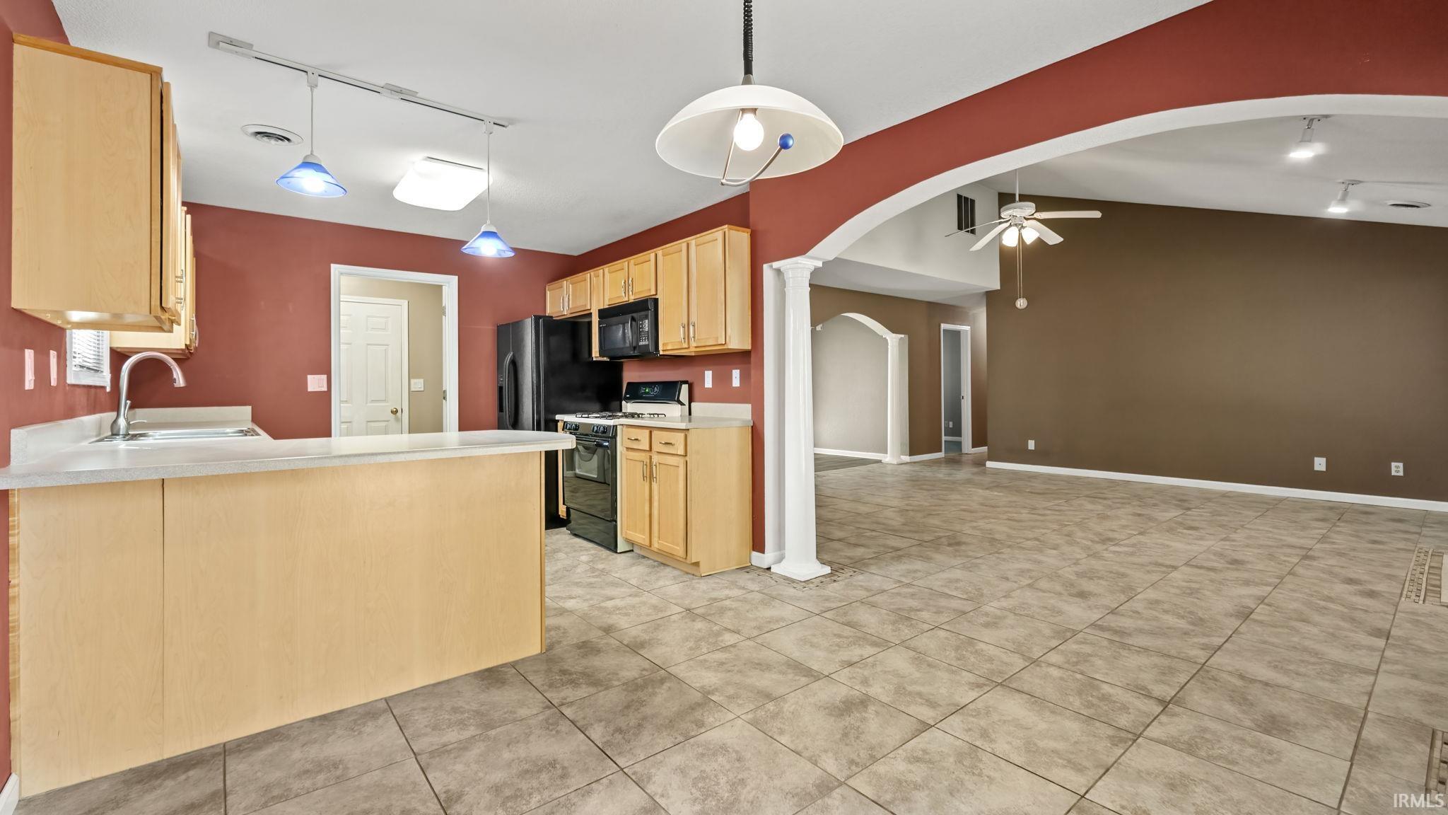 2822 Sanderling Road Fort Wayne, IN 46808 - Photo 9 of 33 Gallery Image 9