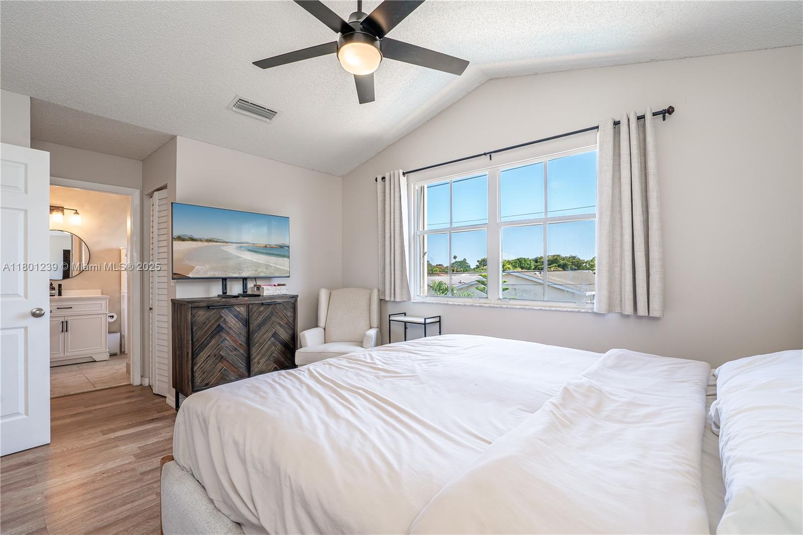 6284 Duval Drive Margate, FL 33063 - Photo 11 of 29