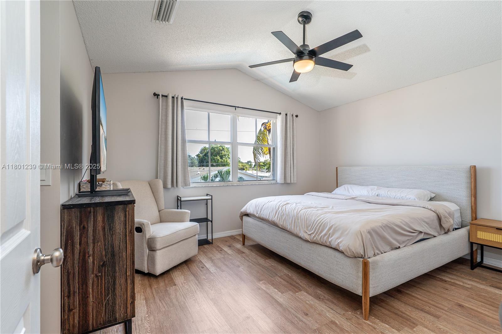 6284 Duval Drive Margate, FL 33063 - Photo 12 of 29