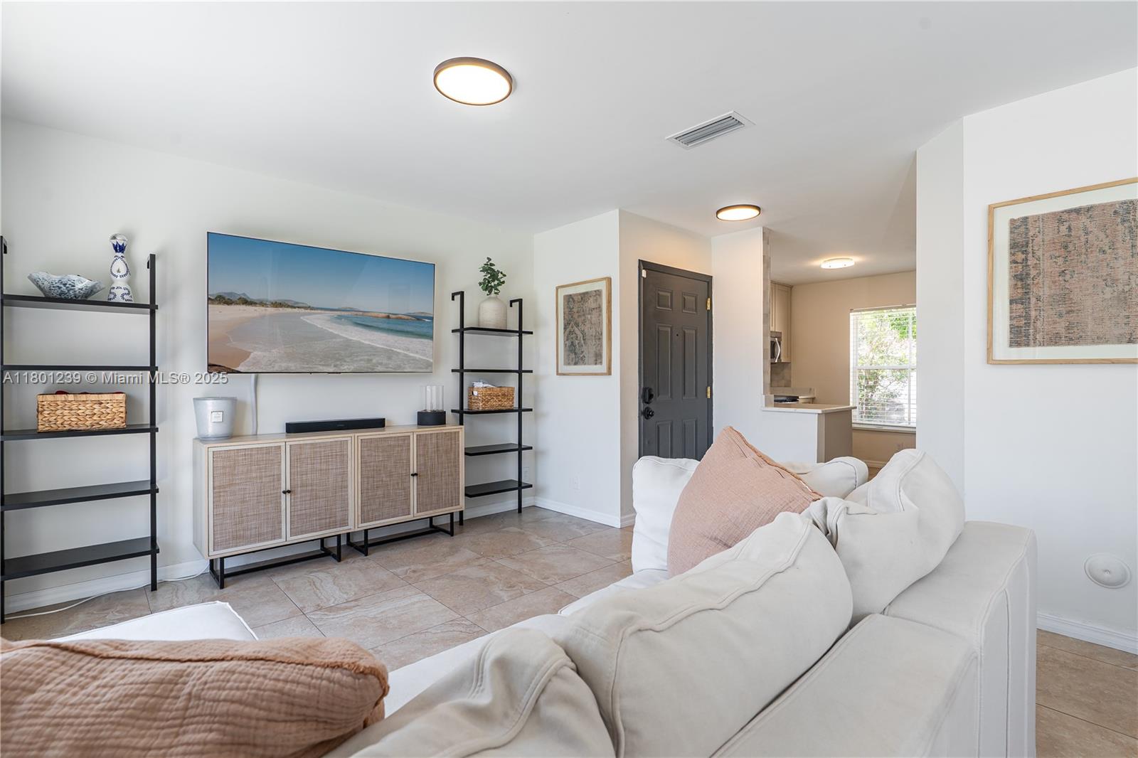 6284 Duval Drive Margate, FL 33063 - Photo 5 of 29