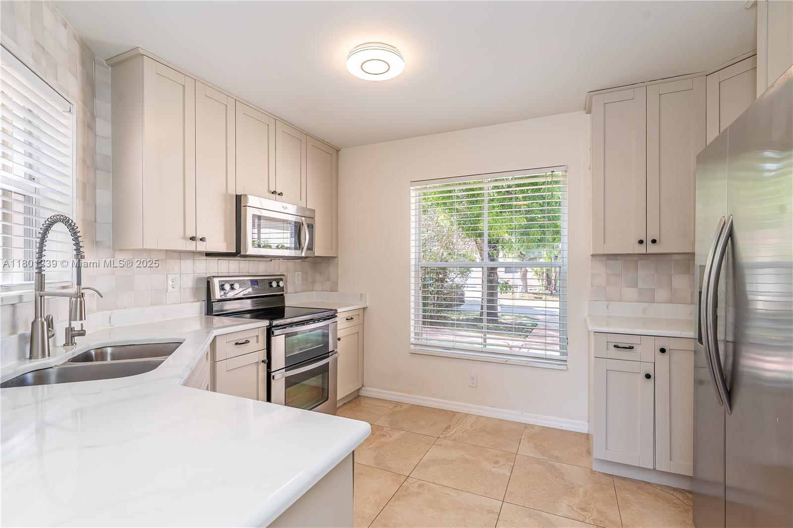 6284 Duval Drive Margate, FL 33063 - Photo 8 of 29