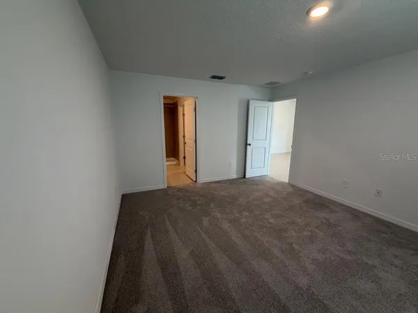 $2,100 | 2155 Lone Oak Lane, Lakeland, FL 33801