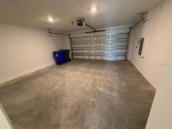 $2,100 | 2155 Lone Oak Lane, Lakeland, FL 33801