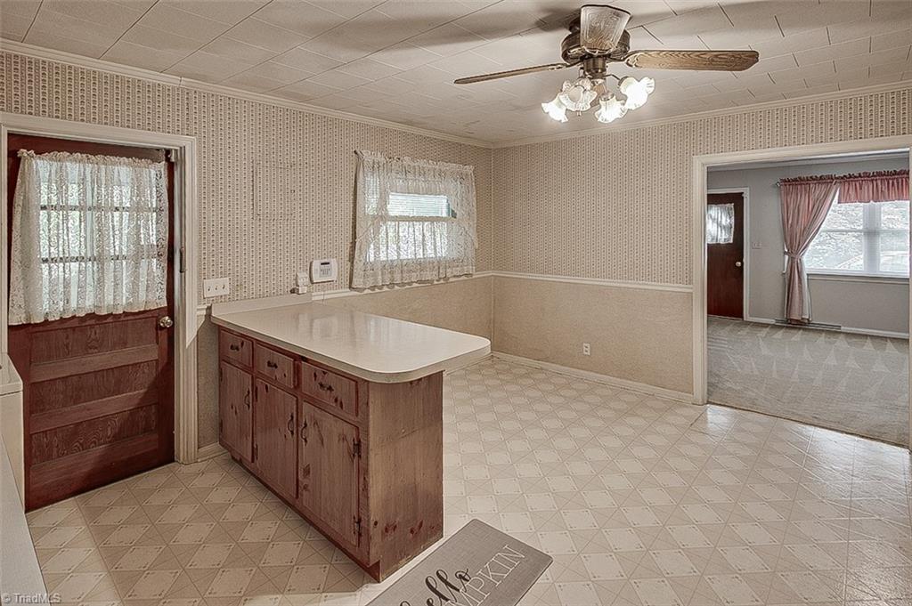 1407 Meadowbrook Road Asheboro, NC 27203 - Photo 15 of 33