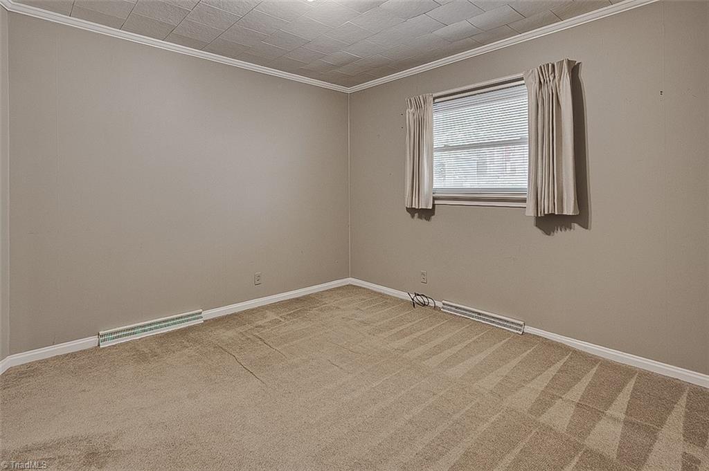 1407 Meadowbrook Road Asheboro, NC 27203 - Photo 17 of 33