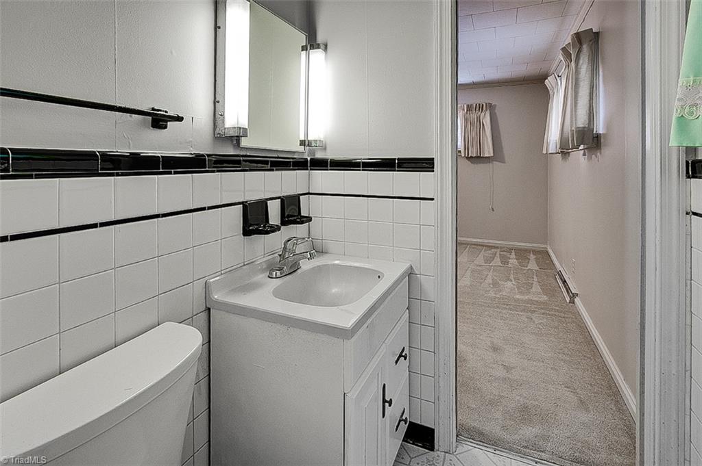 1407 Meadowbrook Road Asheboro, NC 27203 - Photo 27 of 33