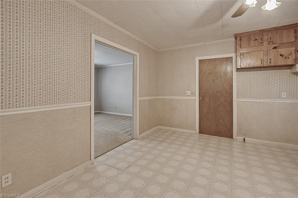 1407 Meadowbrook Road Asheboro, NC 27203 - Photo 8 of 33