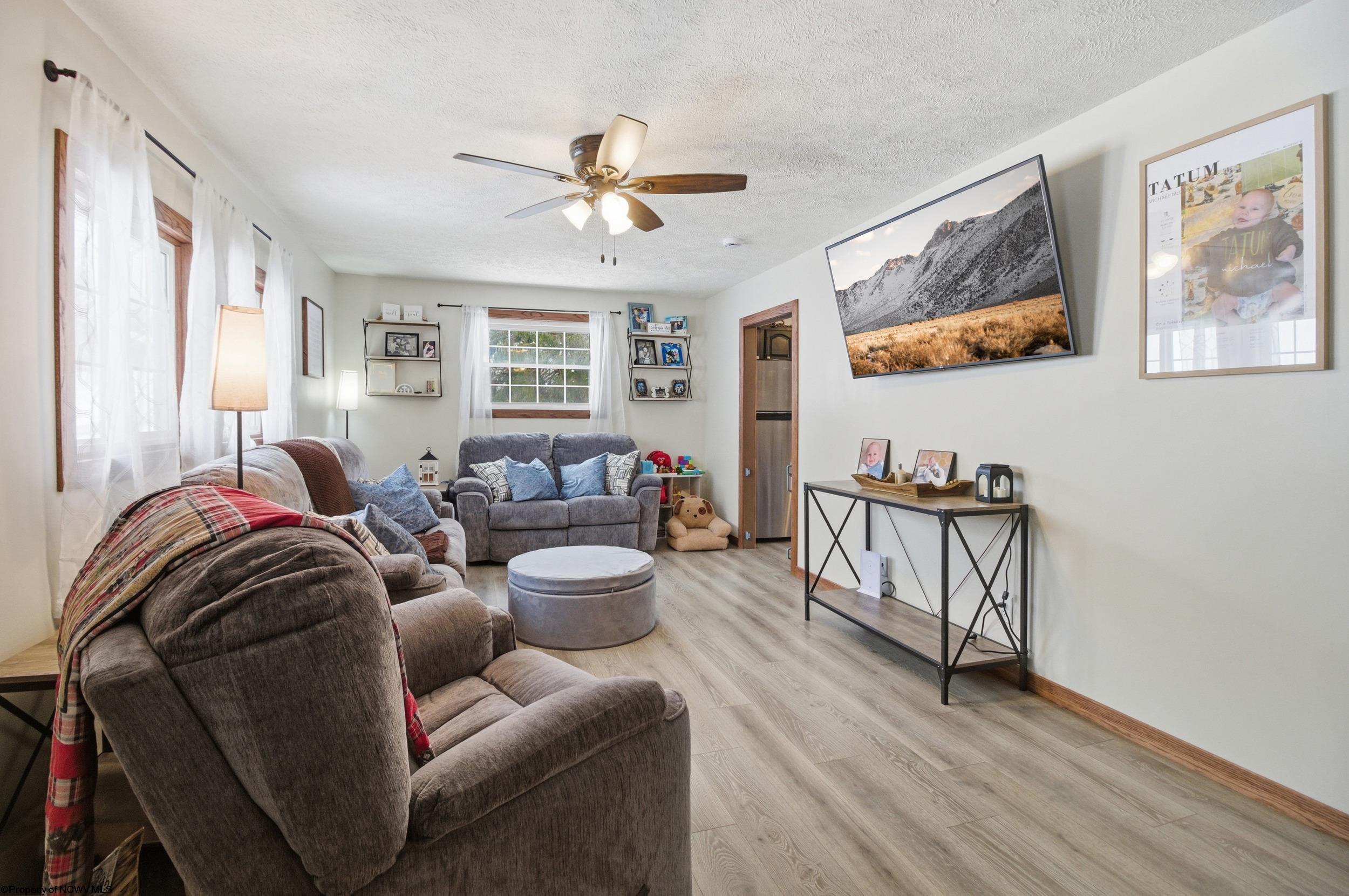1829 Crooked Run Road Clarksburg, WV 26301 - Photo 4 of 26 Gallery Image 4