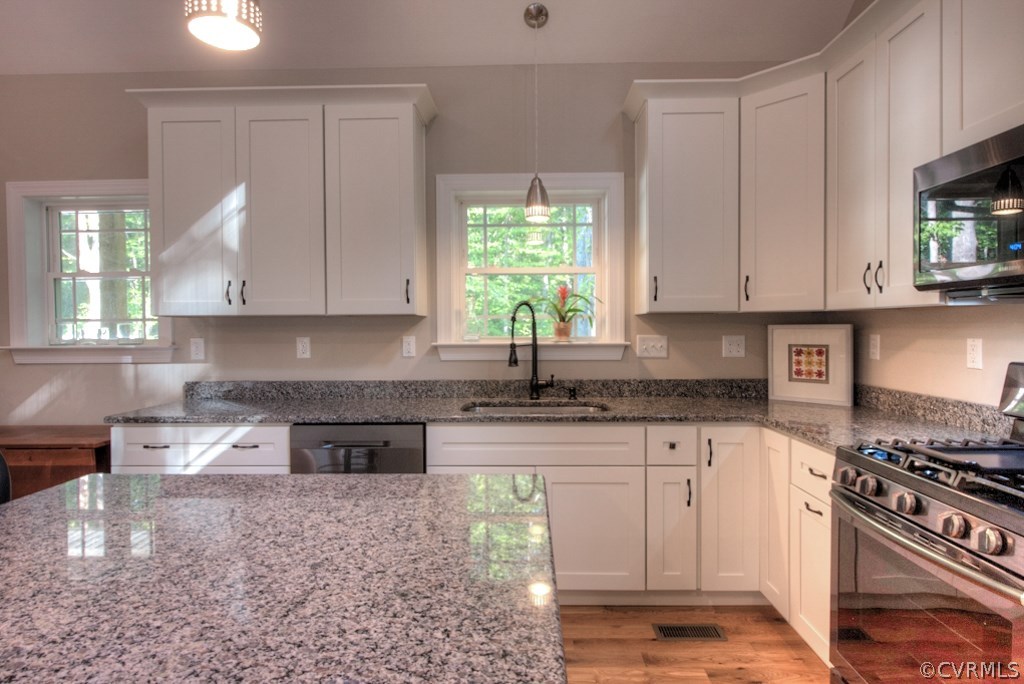 1329 Robertson Town Road Bumpass, VA 23024 - Photo 11 of 50 Gallery Image 11