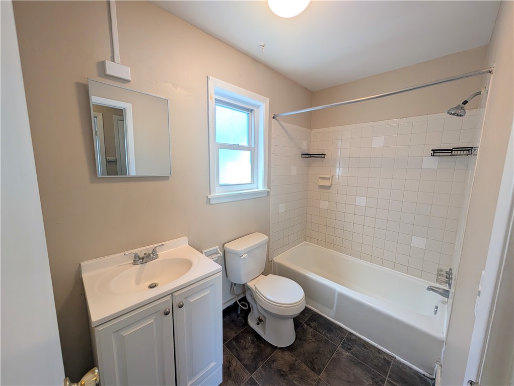 39 Arbutus Street Rochester, NY 14609 - Photo 4 of 13