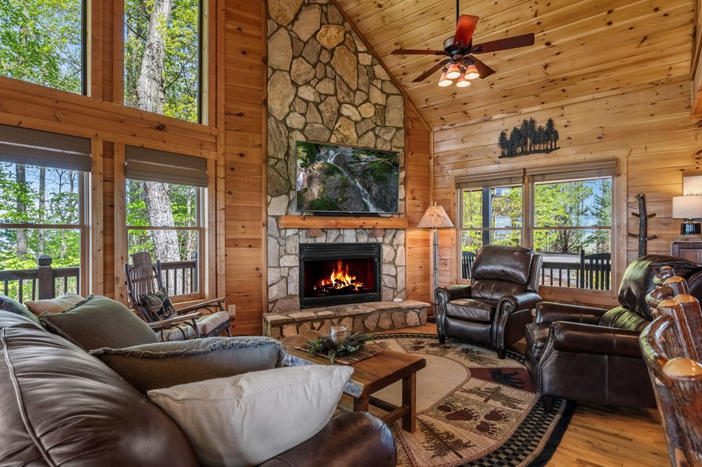 1149 Overlook Road Blue Ridge, GA 30513 - Photo 11 of 38 Gallery Image 11