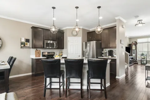 $470,000 | 752 Keystone Lane, Vernon Hills, IL 60061