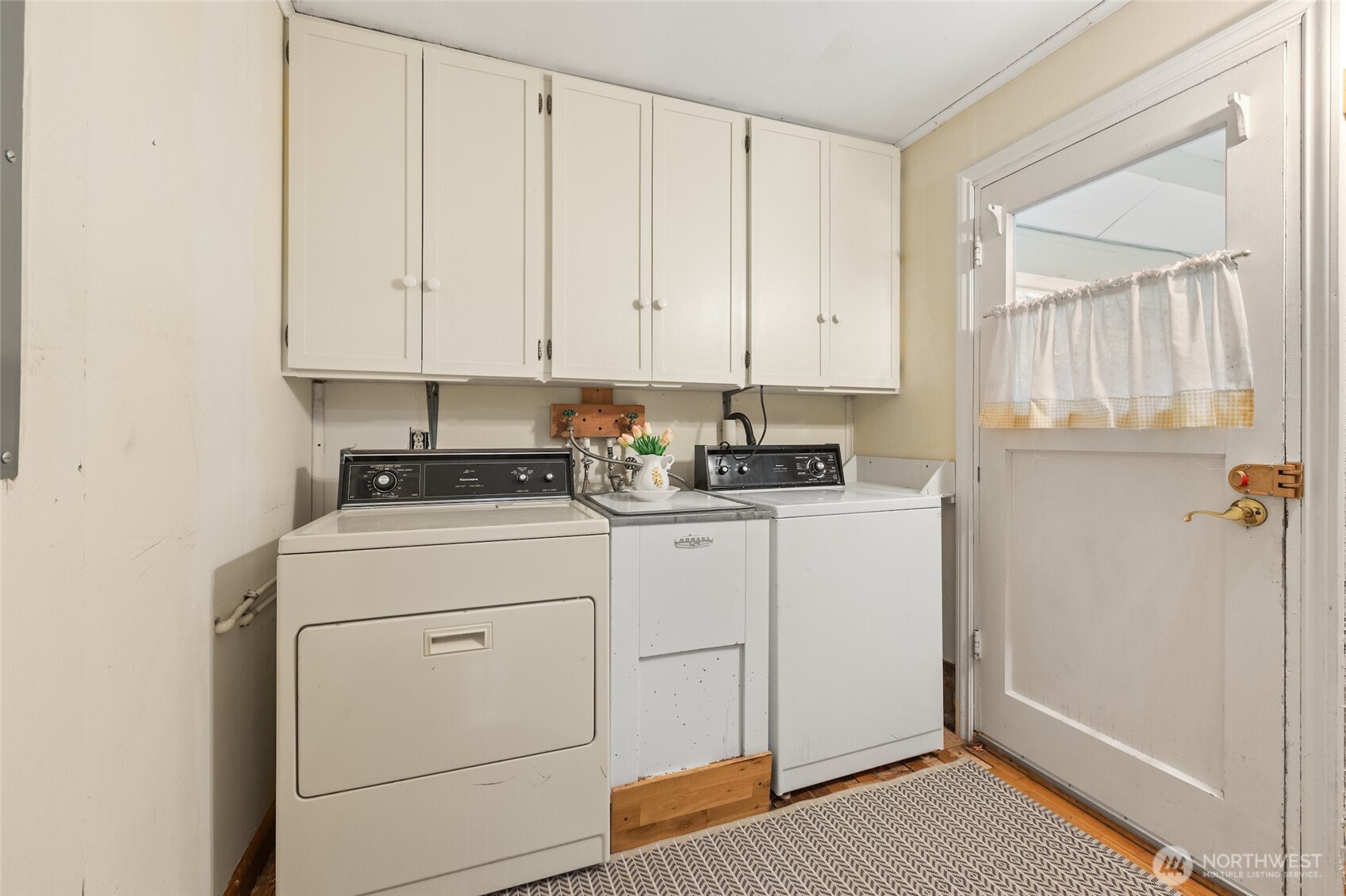 9619 Southwest 268th Street Vashon, WA 98070 - Photo 25 of 37