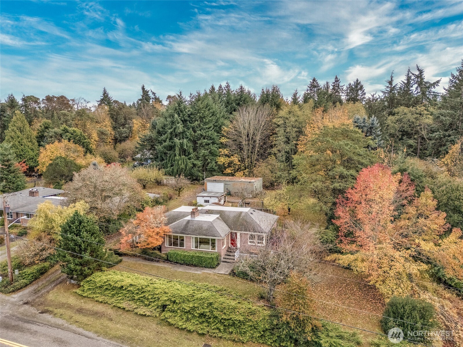 9619 Southwest 268th Street Vashon, WA 98070 - Photo 6 of 37
