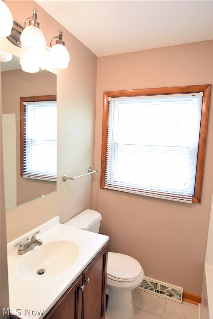 1865 Mathews Road Youngstown, OH 44514 - Photo 17 of 26 Gallery Image 17