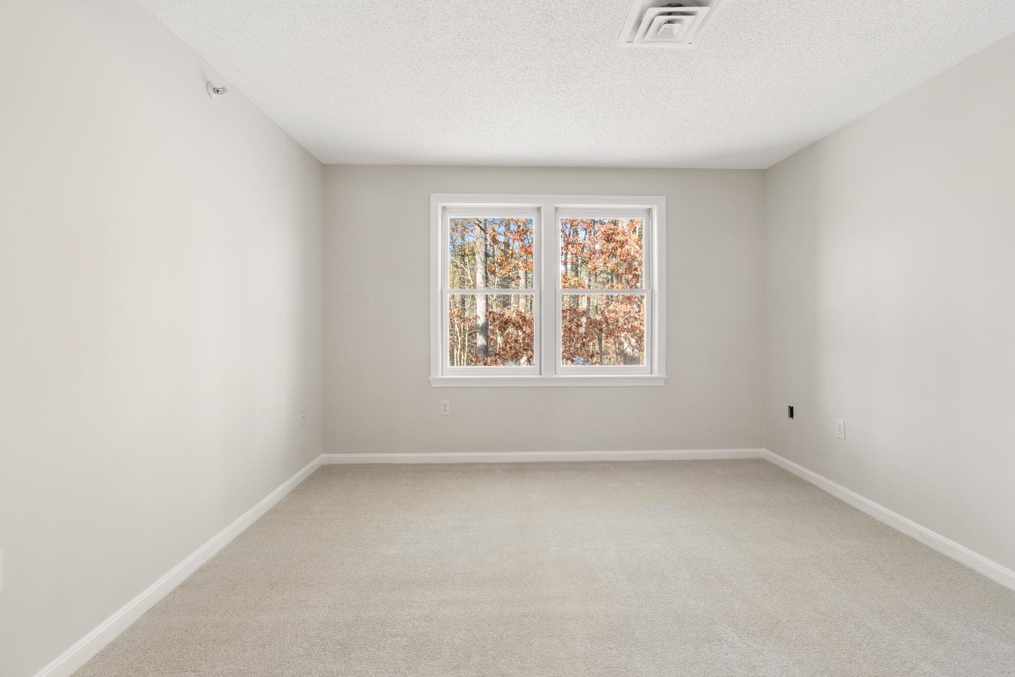 3 Mayfair Lane, Unit 207 Nashua, NH 03063 - Photo 19 of 31