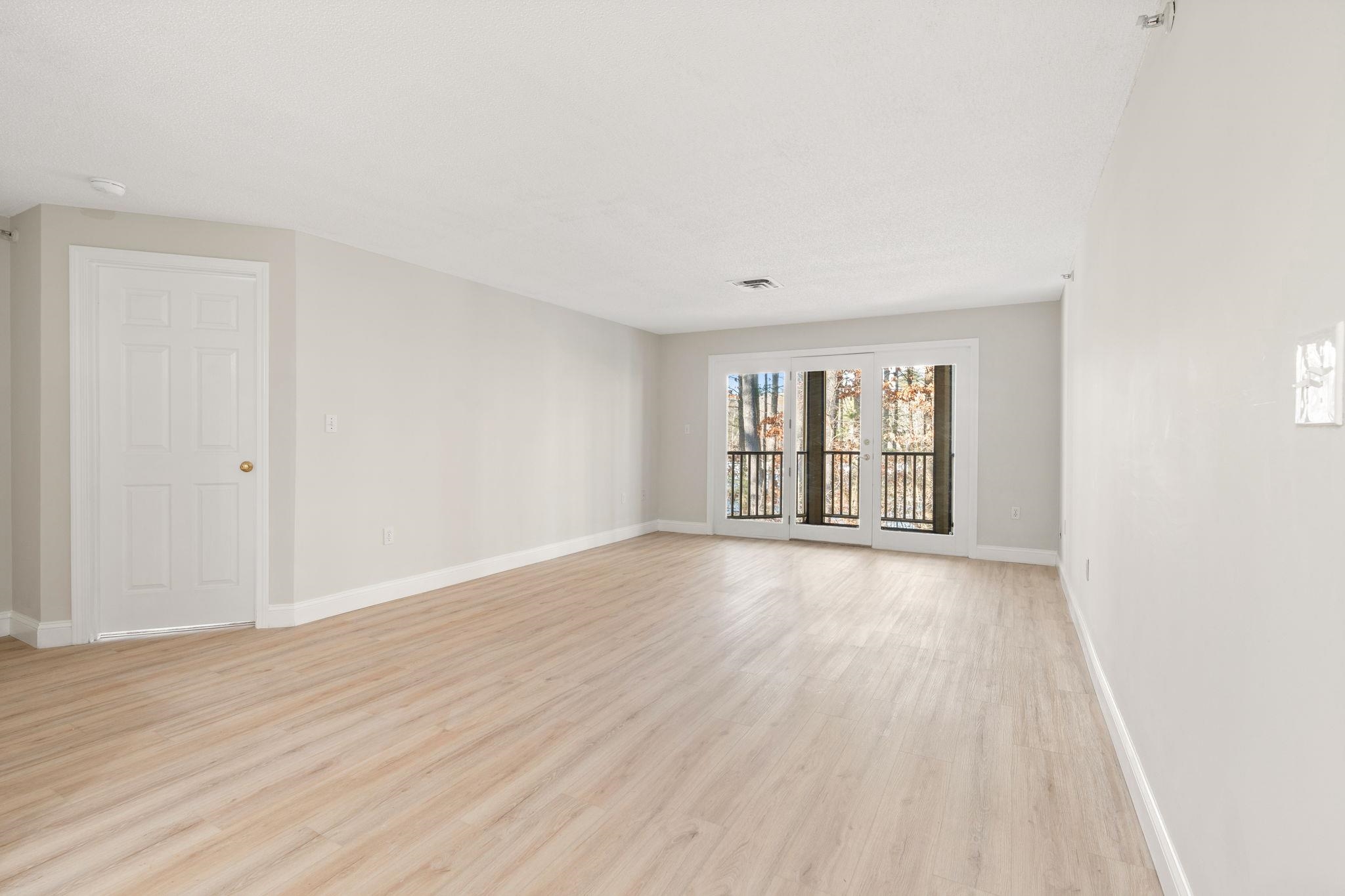 3 Mayfair Lane, Unit 207 Nashua, NH 03063 - Photo 6 of 31