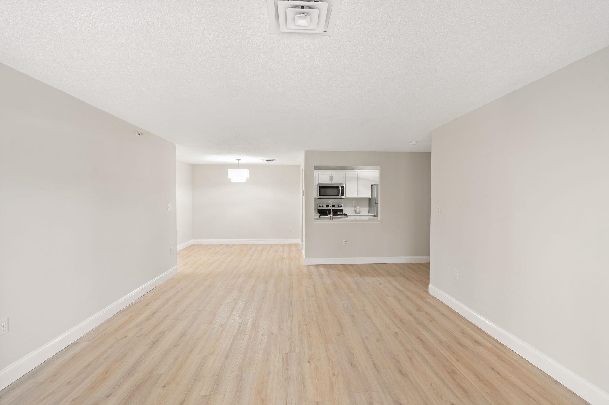 3 Mayfair Lane, Unit 207 Nashua, NH 03063 - Photo 7 of 31