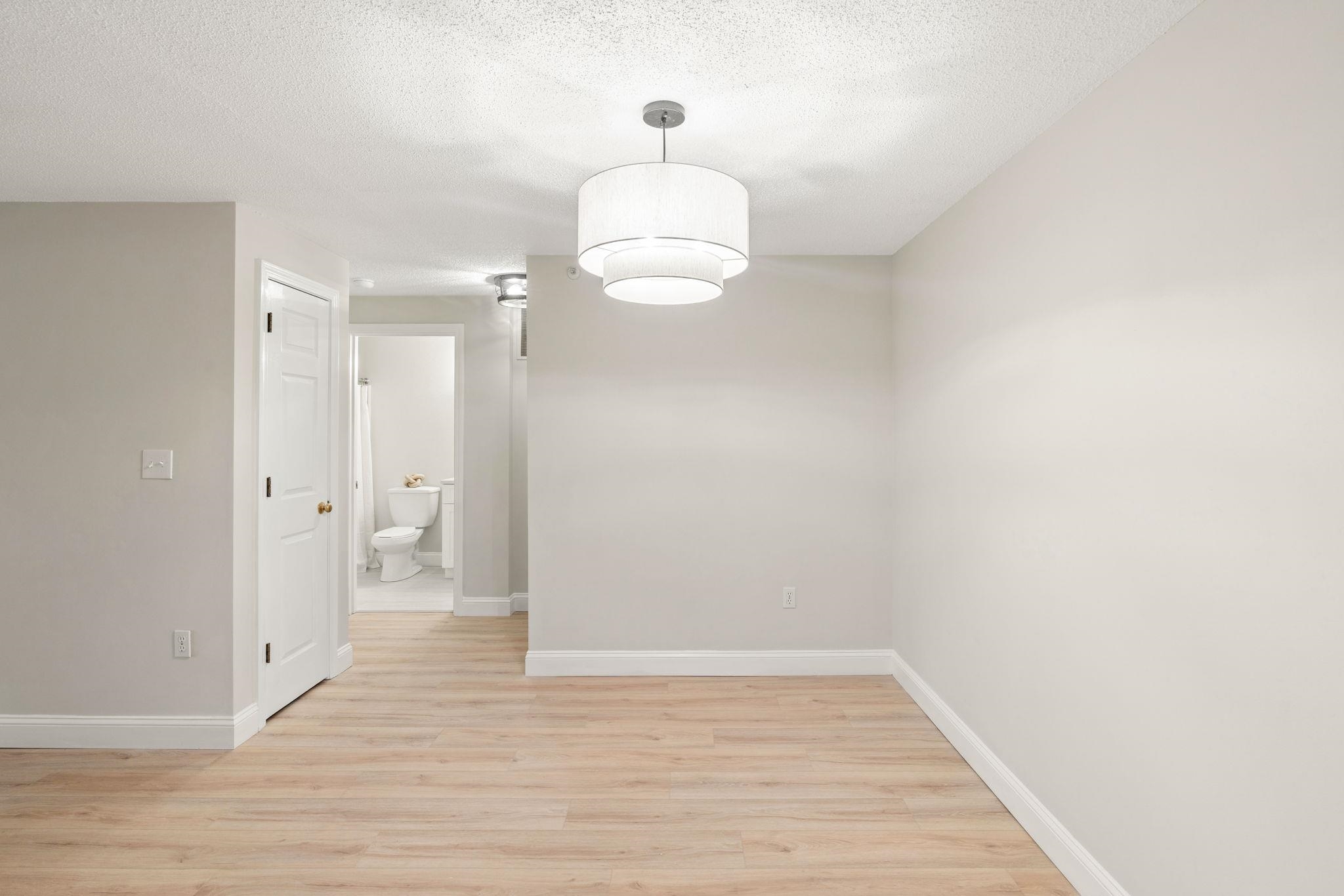 3 Mayfair Lane, Unit 207 Nashua, NH 03063 - Photo 9 of 31