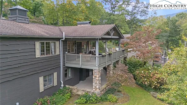 $700,000 | 491 Mountain Aire Lane, West Jefferson, NC 28694