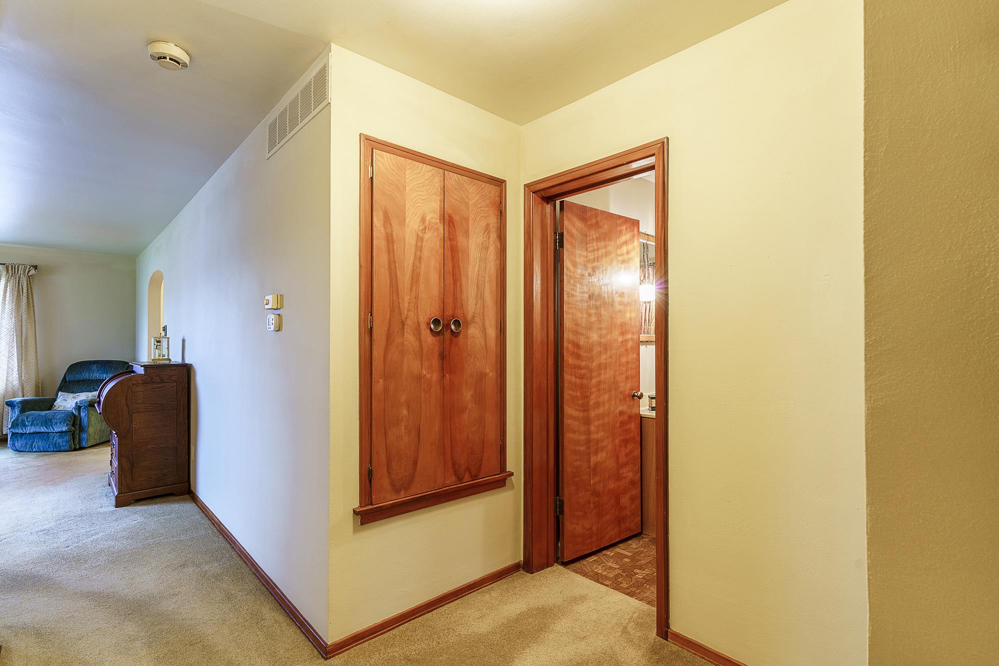 6307 Bluffton Road Fort Wayne, IN 46809 - Photo 17 of 31