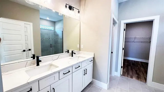 $3,600 | 3619 Savanna Palms Court, Bradenton, FL 34211