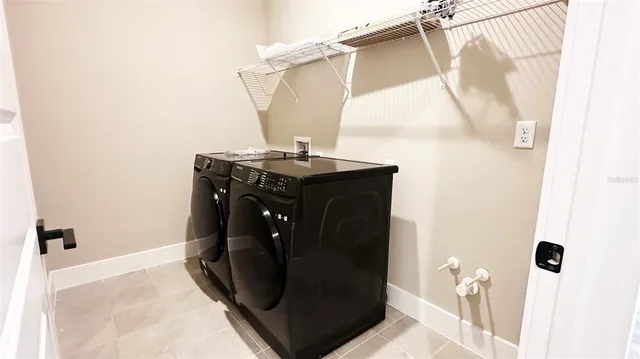 $3,600 | 3619 Savanna Palms Court, Bradenton, FL 34211