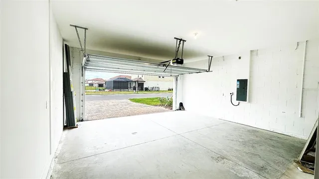 $3,600 | 3619 Savanna Palms Court, Bradenton, FL 34211