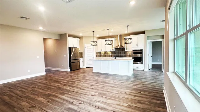 $3,600 | 3619 Savanna Palms Court, Bradenton, FL 34211