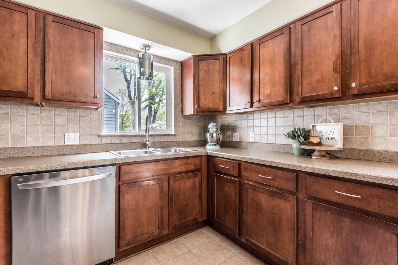 2186 Ridgecliff Road Columbus, OH 43221 - Photo 8 of 28 8-2186 Ridgecliff Rd -12
