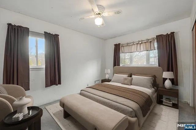 $799,900 | 715 Bush Place, Paramus, NJ 07652