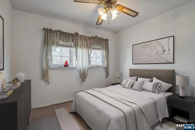 $799,900 | 715 Bush Place, Paramus, NJ 07652