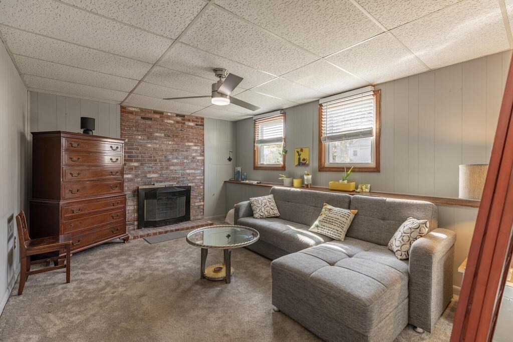 328 Ash Street Reading, MA 01867 - Photo 22 of 25 Gallery Image 22