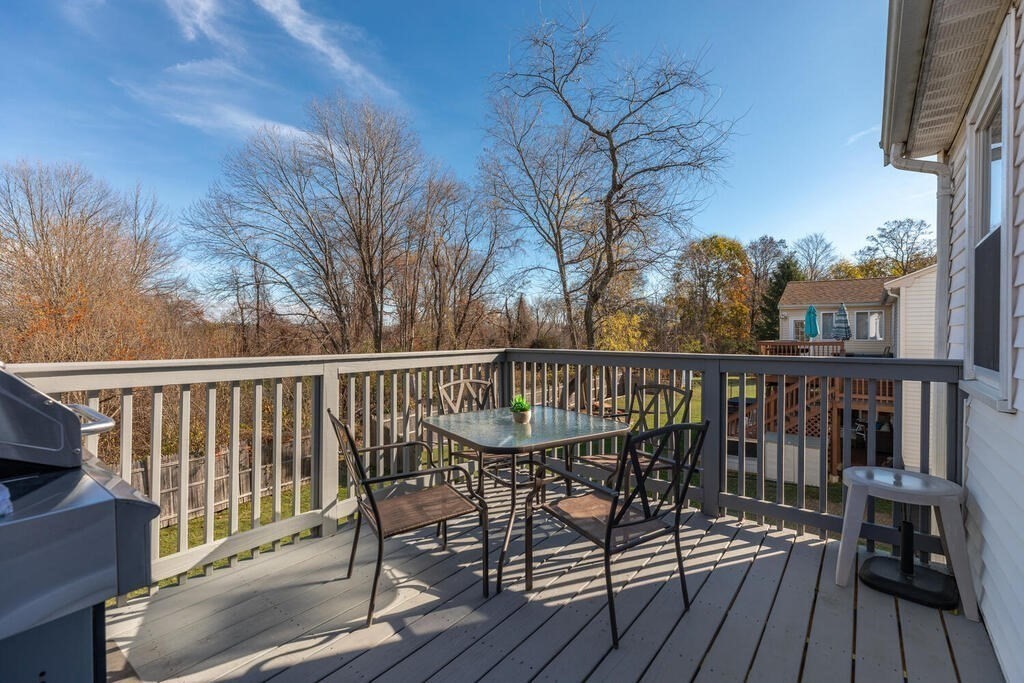 328 Ash Street Reading, MA 01867 - Photo 23 of 25 Gallery Image 23