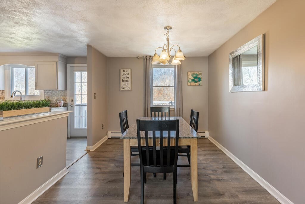 328 Ash Street Reading, MA 01867 - Photo 7 of 25 Gallery Image 7