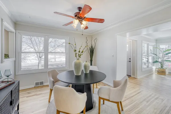 $464,900 | 1581 West Pinehurst Avenue, St. Paul, MN 55116