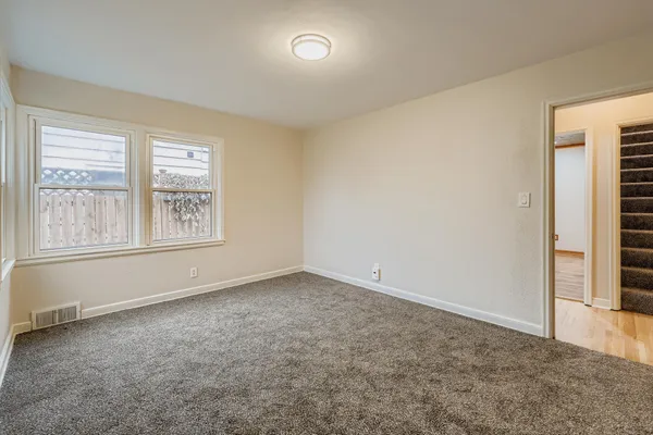 $464,900 | 1581 West Pinehurst Avenue, St. Paul, MN 55116