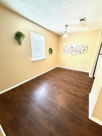 $1,150 | 125 Northeast Johnson Avenue, Unit 11, Burleson, TX 76028