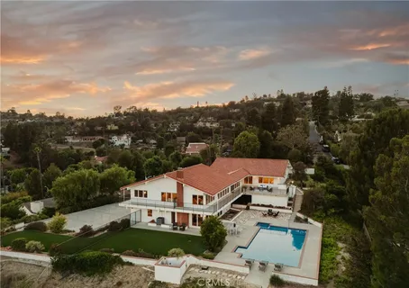 $3,249,000 | 10181 Overhill Drive, North Tustin, CA 92705