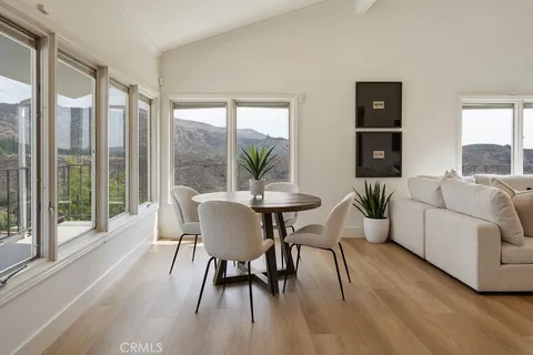 $3,249,000 | 10181 Overhill Drive, North Tustin, CA 92705