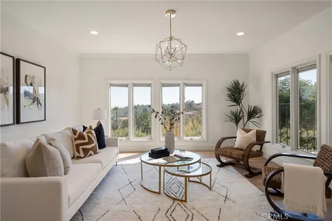 $3,249,000 | 10181 Overhill Drive, North Tustin, CA 92705