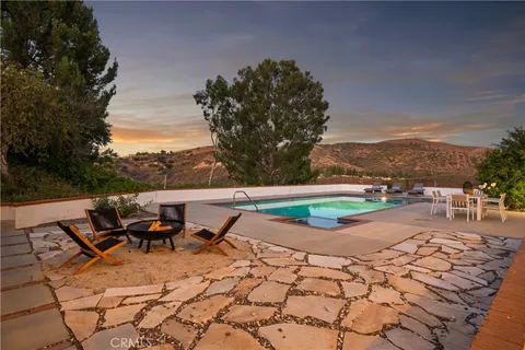 $3,249,000 | 10181 Overhill Drive, North Tustin, CA 92705